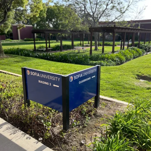 CM-Courtyard-Classroom-Sign1